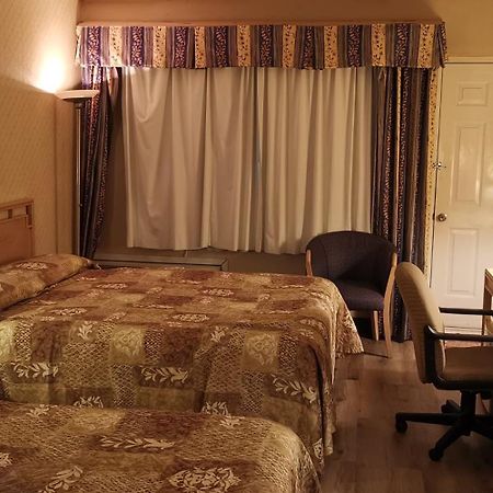 Trois-Rivières Hotel Motel Penn-Mass מראה חיצוני תמונה